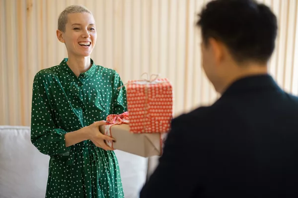 employer gifting a staff member - gift giving rules for employers